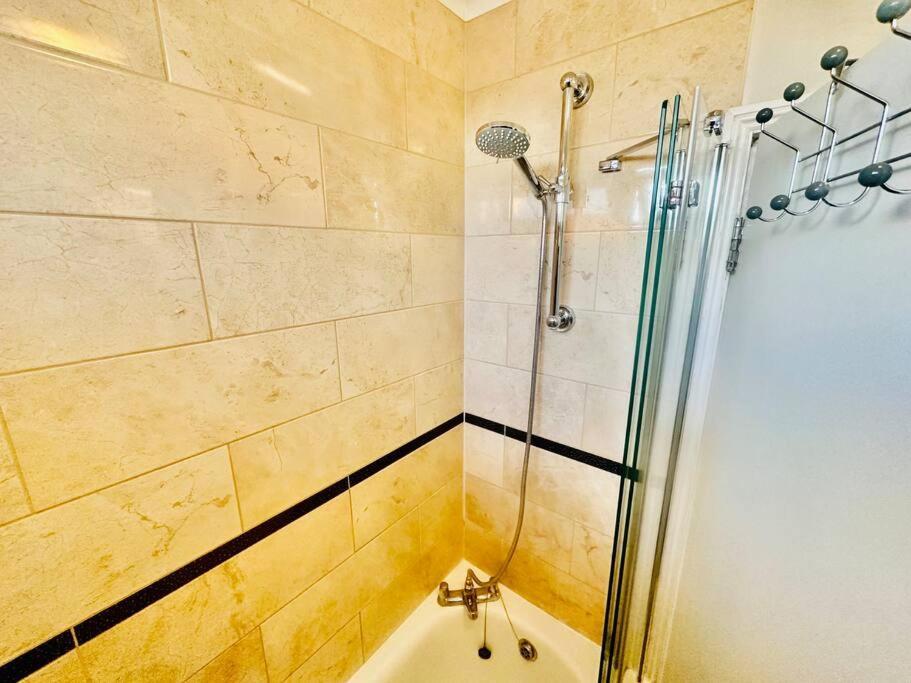 3 Bed Sky Apartment Se15 Peckham Londres Exterior foto